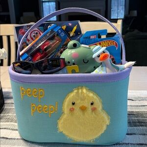 New 13 Piece Easter Basket